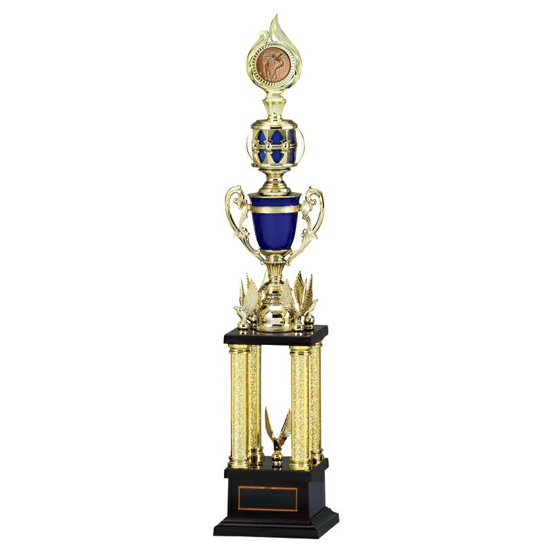 豪華な4本柱トロフィー