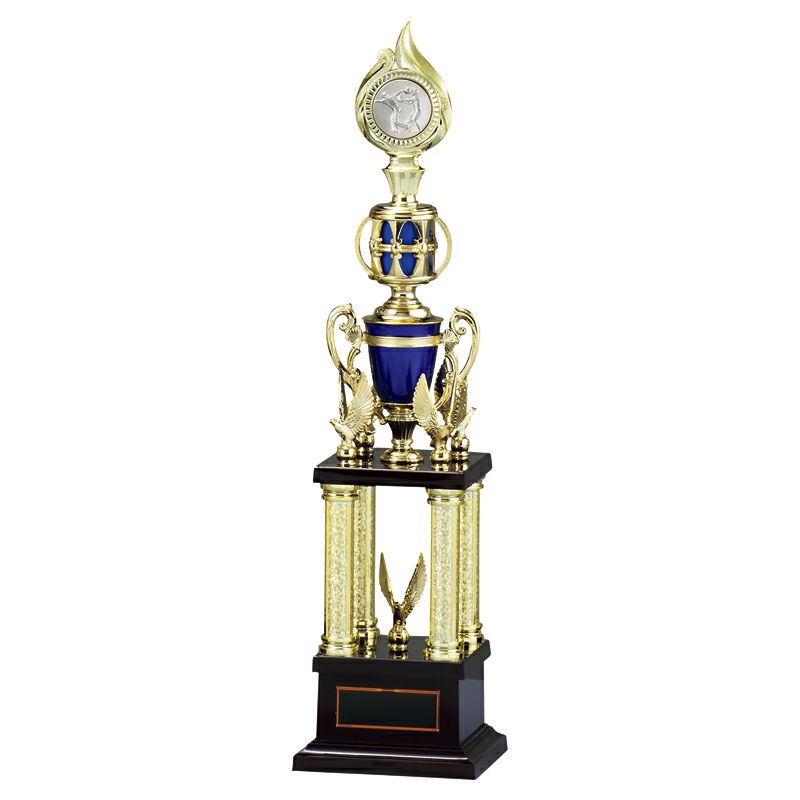 豪華な4本柱トロフィー