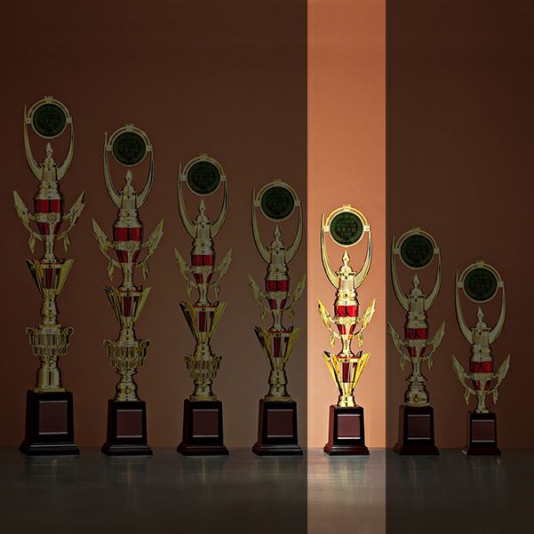 オリジナルデザインができるトロフィー
