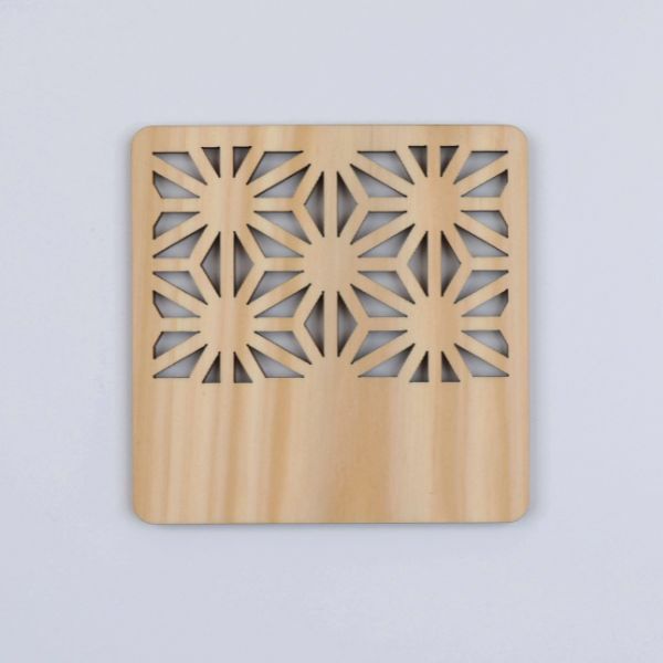 環境に考慮したヒノキ間伐材を使用したオリジナルコースター